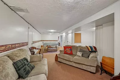 2639 Cedar Crest Road E, Minnetonka, MN 55305 - Photo 32