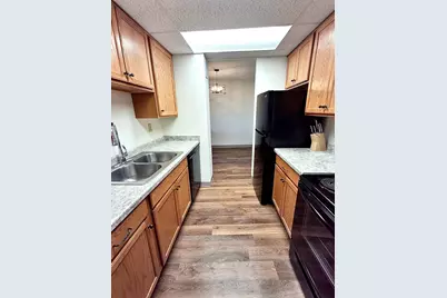 1181 Edgcumbe Road #1105, Saint Paul, MN 55105 - Photo 6