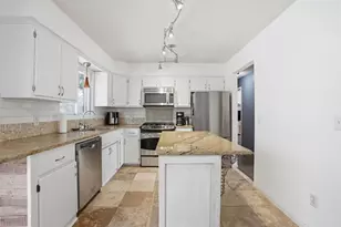 712 Schubert Dr, Buffalo, MN 55313 - Photo 2