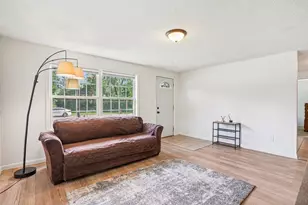 1524 Arlington Ave E, Saint Paul, MN 55106 - Photo 2