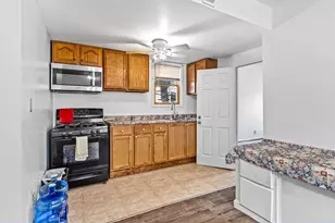 612 Bush Ave, Saint Paul, MN 55130 - Photo 8