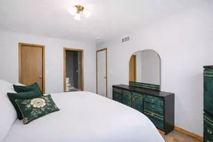 15865 Griffon Path, Apple Valley, MN 55124 - Photo 8