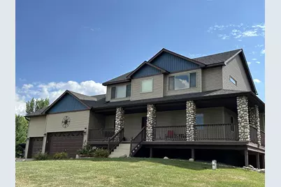 5524 188th Avenue NE, Wyoming, MN 55092 - Photo 1