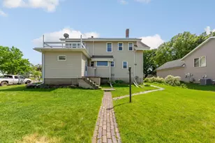619 2nd Ave NE, Waseca, MN 56093 - Photo 6