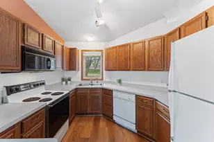 2136 49th Way E, Inver Grove Heights, MN 55077 - Photo 10