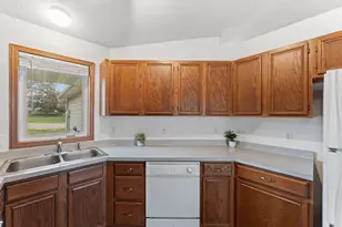 2136 49th Way E, Inver Grove Heights, MN 55077 - Photo 14
