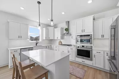 748 Longmeadow Lane, Waconia, MN 55387 - Photo 4