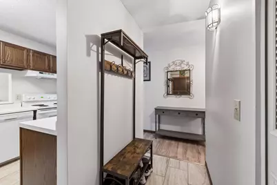 10531 Cedar Lake Road #212, Minnetonka, MN 55305 - Photo 16