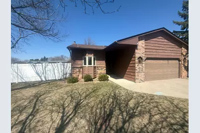 265 Oakwood Drive, Shoreview, MN 55126 - Photo 2