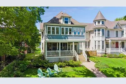 1263 Como Boulevard W, Saint Paul, MN 55103 - Photo 1
