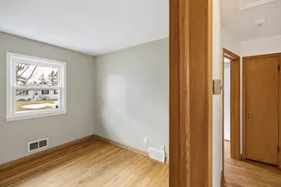 303 Roma Ave, Roseville, MN 55113 - Photo 12