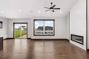 19966 Hiawatha Ct, Lakeville, MN 55044 - Photo 6