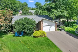 10302 Toledo Cir, Bloomington, MN 55437 - Photo 48