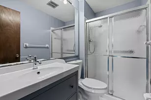 10302 Toledo Cir, Bloomington, MN 55437 - Photo 28