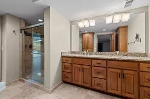 10302 Toledo Cir, Bloomington, MN 55437 - Photo 38