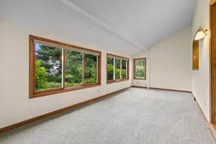 10302 Toledo Cir, Bloomington, MN 55437 - Photo 8