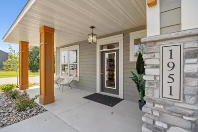 1951 Woods Point, Waconia, MN 55387 - Photo 8