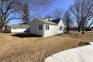 721 7th St, Walnut Grove, MN 56180 - Photo 4