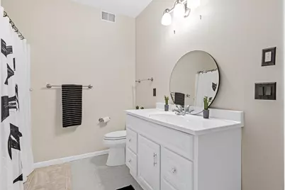 2710 Red Splendor Circle E, Maplewood, MN 55119 - Photo 30