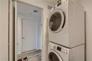 1240 S 2nd St, Minneapolis, MN 55415 - Photo 14