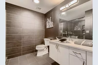1240 S 2nd Street #1023, Minneapolis, MN 55415 - Photo 8