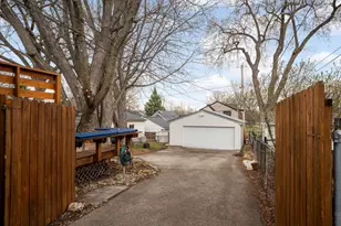 296 Hamline Ave S, Saint Paul, MN 55105 - Photo 2