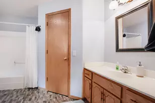 1322 Cottage Dr, Stillwater, MN 55082 - Photo 8