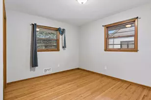 2637 5th Ave E, North Saint Paul, MN 55109 - Photo 16