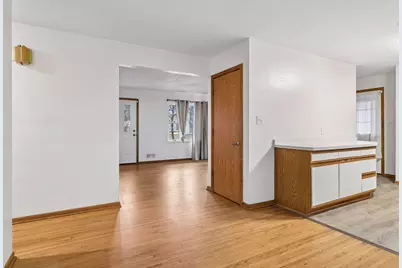 2637 5th Avenue E, North Saint Paul, MN 55109 - Photo 8