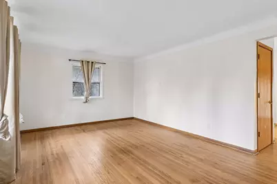 2637 5th Avenue E, North Saint Paul, MN 55109 - Photo 2