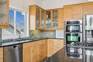 2378 Manuela Dr, Chaska, MN 55318 - Photo 12