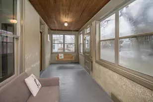 828 Armstrong Ave, Saint Paul, MN 55102 - Photo 2