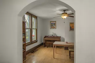 828 Armstrong Ave, Saint Paul, MN 55102 - Photo 8