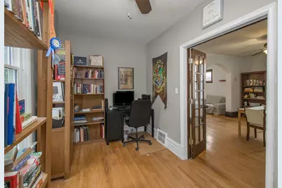 828 Armstrong Avenue, Saint Paul, MN 55102 - Photo 16