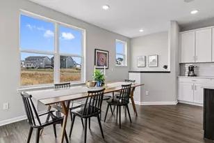 1038 Siesta Dr, Woodbury, MN 55129 - Photo 16