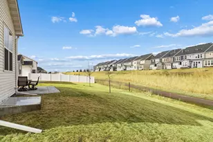 1038 Siesta Dr, Woodbury, MN 55129 - Photo 36