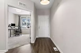 1038 Siesta Dr, Woodbury, MN 55129 - Photo 4