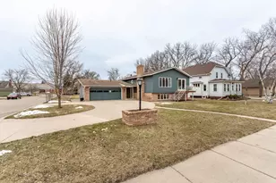 417 E Division St, Elbow Lake, MN 56531 - Photo 42