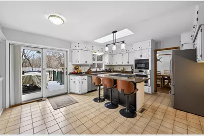 2346 Heights Avenue E, Maplewood, MN 55119 - Photo 16