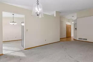 760 Garceau Ln, Vadnais Heights, MN 55127 - Photo 14