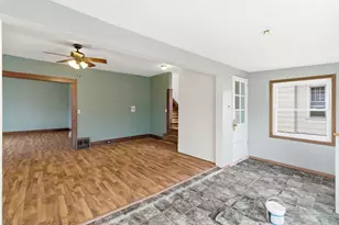 701 E 1st St, Fairmont, MN 56031 - Photo 10