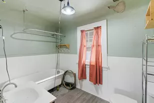 701 E 1st St, Fairmont, MN 56031 - Photo 20