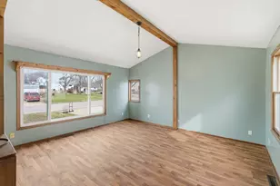 701 E 1st St, Fairmont, MN 56031 - Photo 18