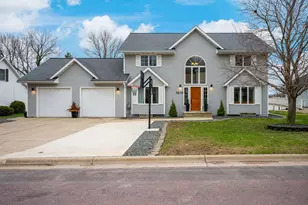 3819 Cedar Creek Ct, Fairmont, MN 56031 - Photo 1