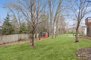 355 Parkview Ln S, Maplewood, MN 55119 - Photo 38