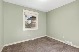 7611 Laredo Dr, Chanhassen, MN 55317 - Photo 18
