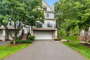 2177 Eagle Trace Ln, Woodbury, MN 55129 - Photo 4