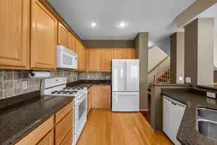 2177 Eagle Trace Ln, Woodbury, MN 55129 - Photo 30