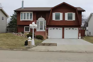 1206 19th St N, Moorhead, MN 56560 - Photo 1