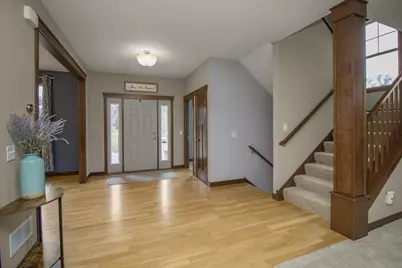 10495 Niblick Lane, Eden Prairie, MN 55347 - Photo 14